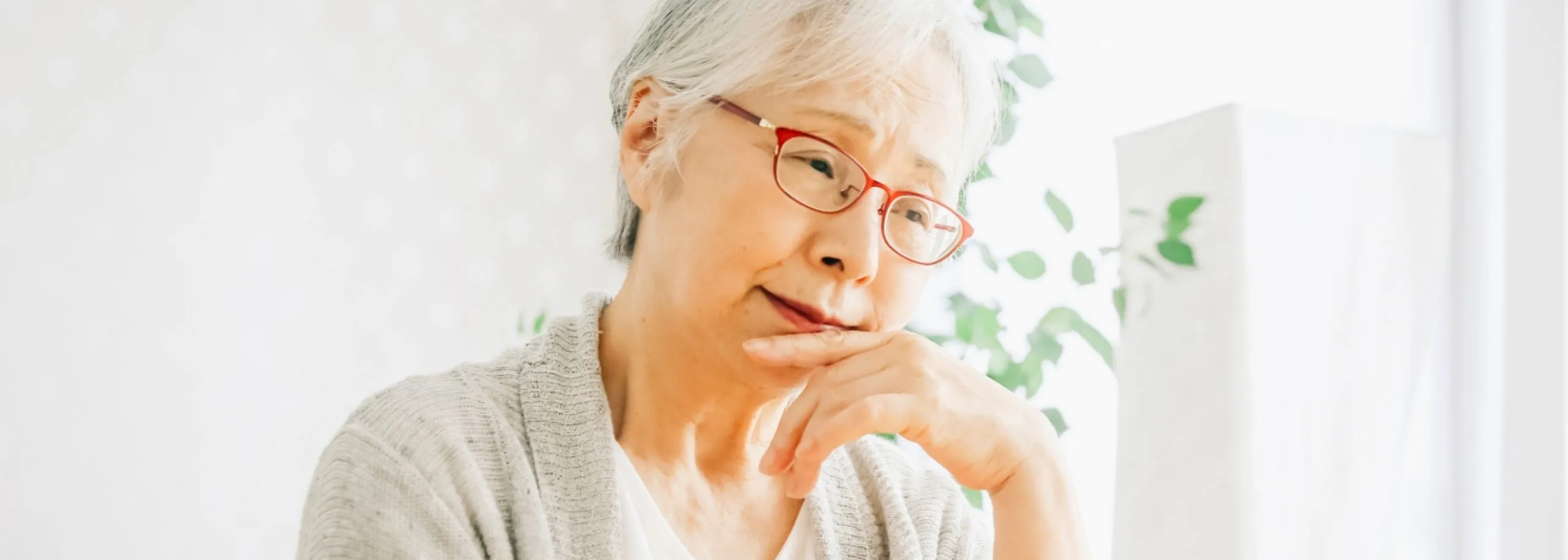 今の入れ歯に満足できないのは、なぜだろう?